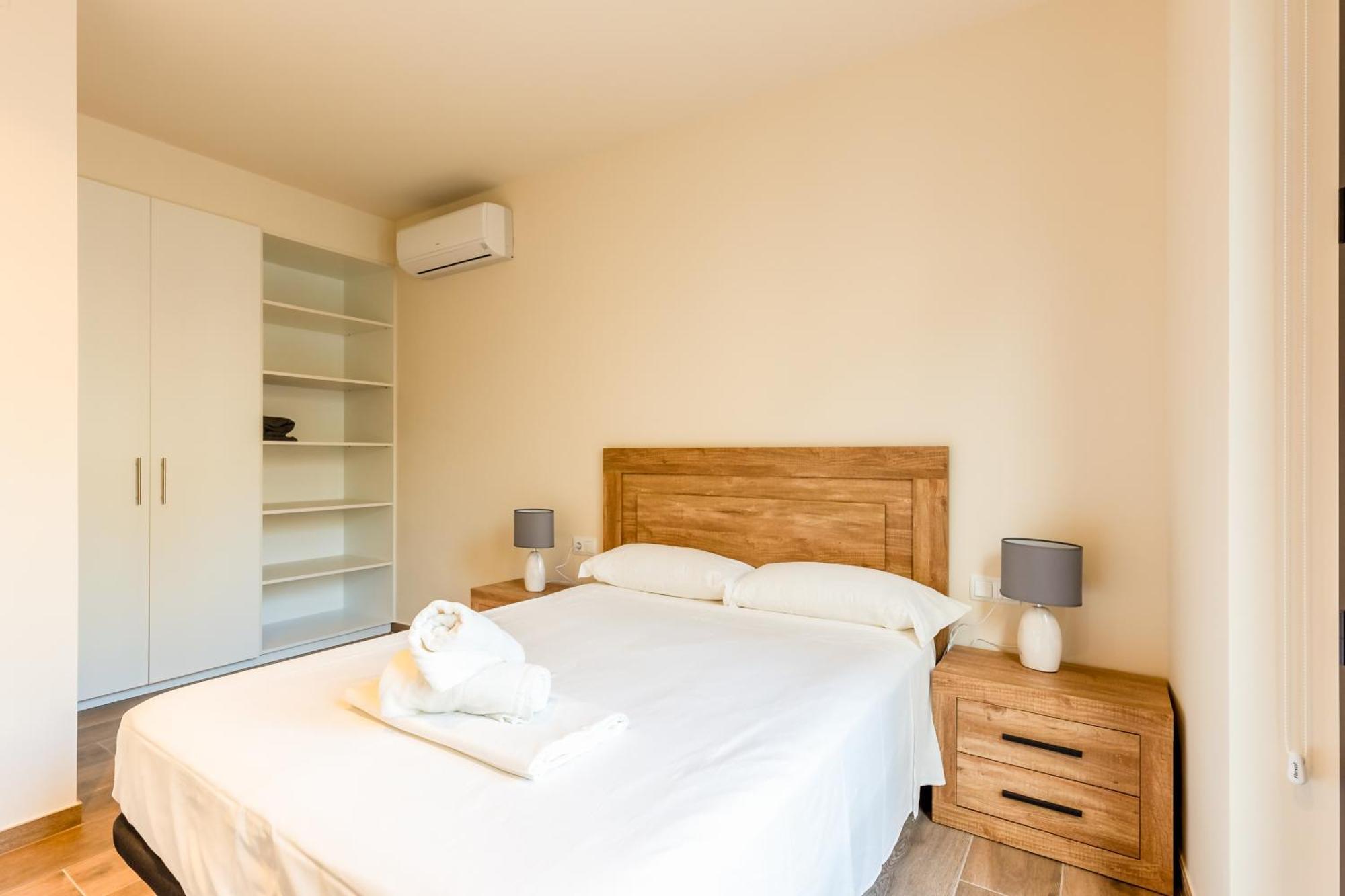 Can Cintet 1 Apartamento En La Plaza De Besalú Dış mekan fotoğraf