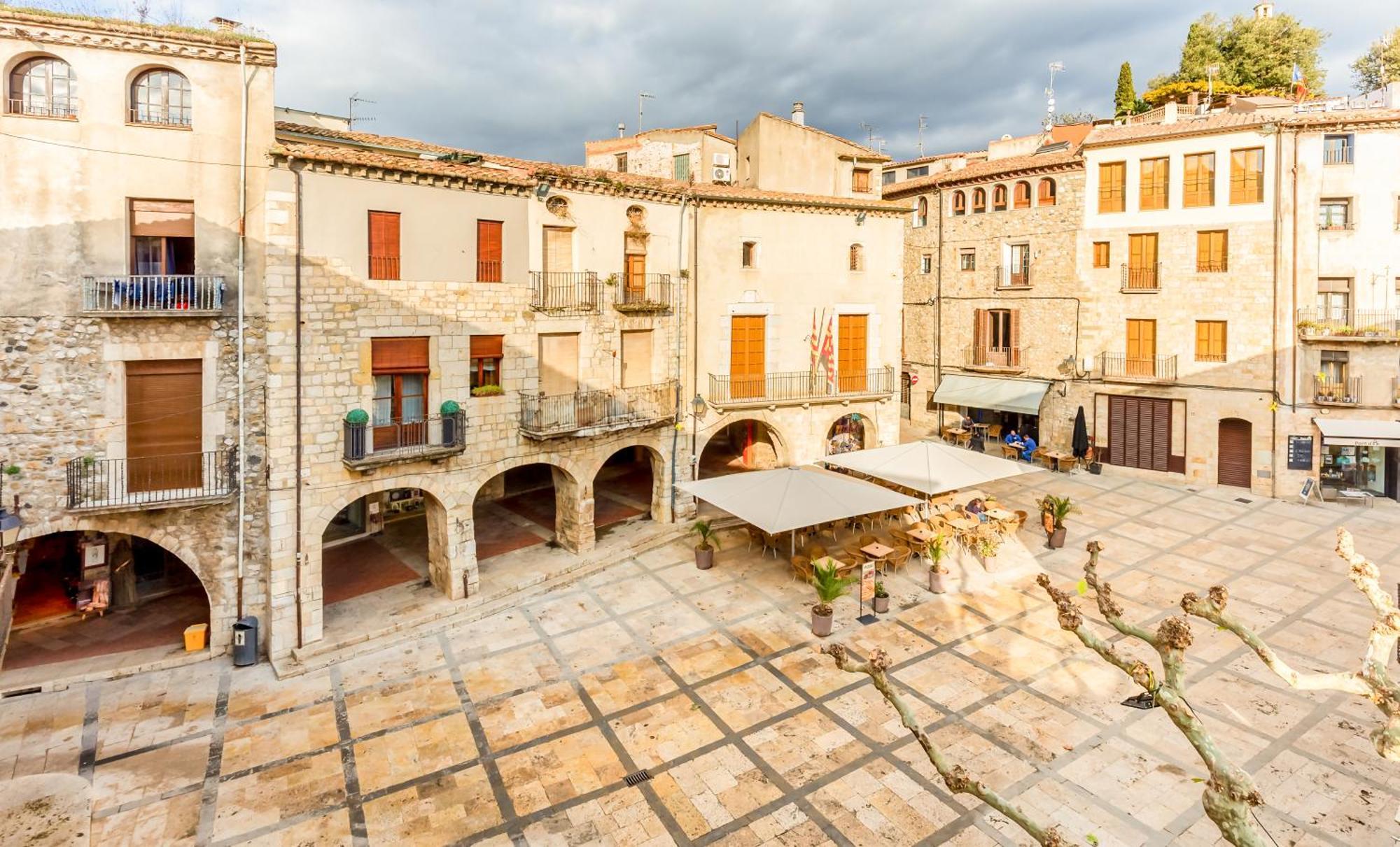 Can Cintet 1 Apartamento En La Plaza De Besalú Dış mekan fotoğraf
