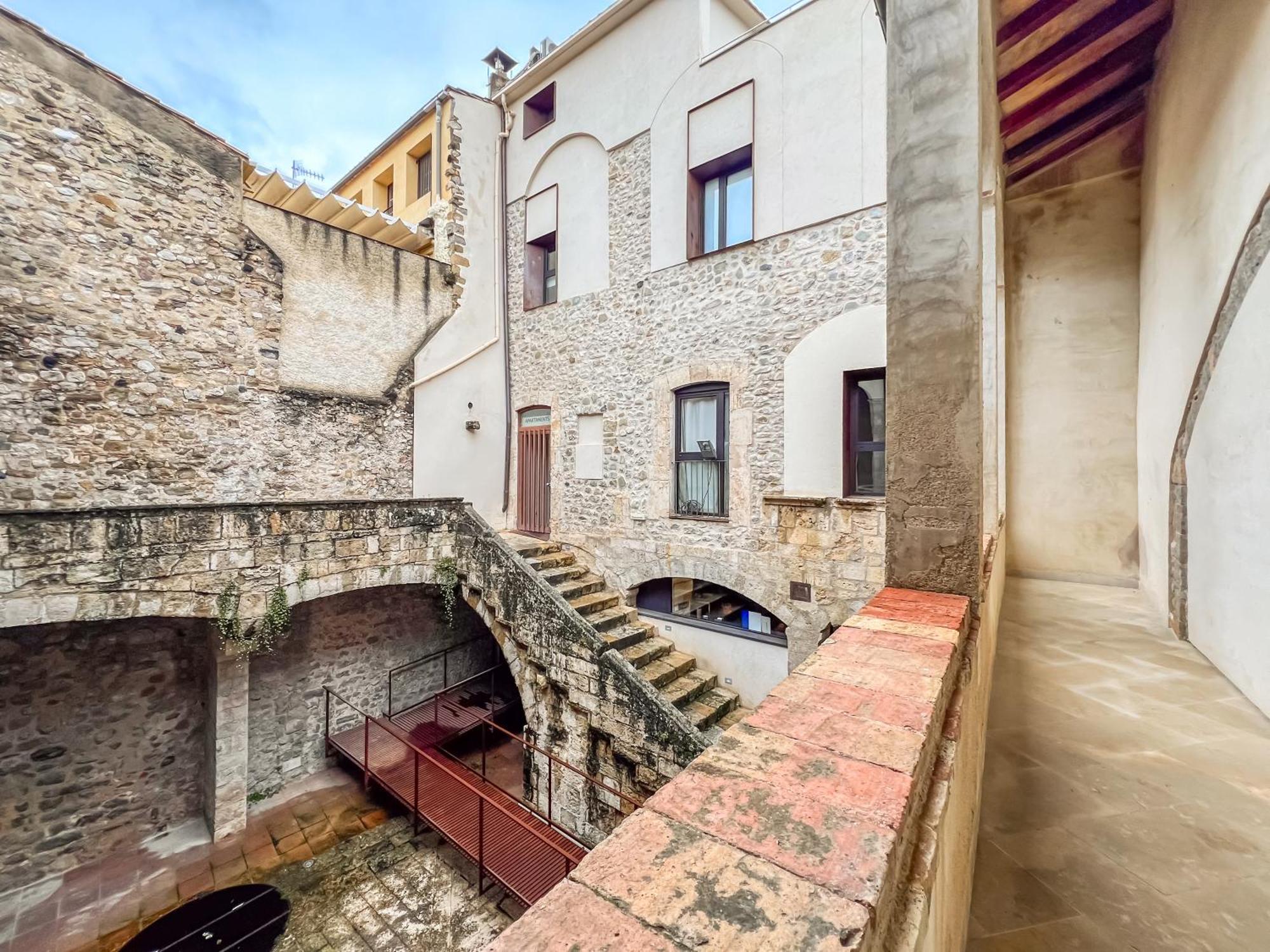Can Cintet 1 Apartamento En La Plaza De Besalú Dış mekan fotoğraf