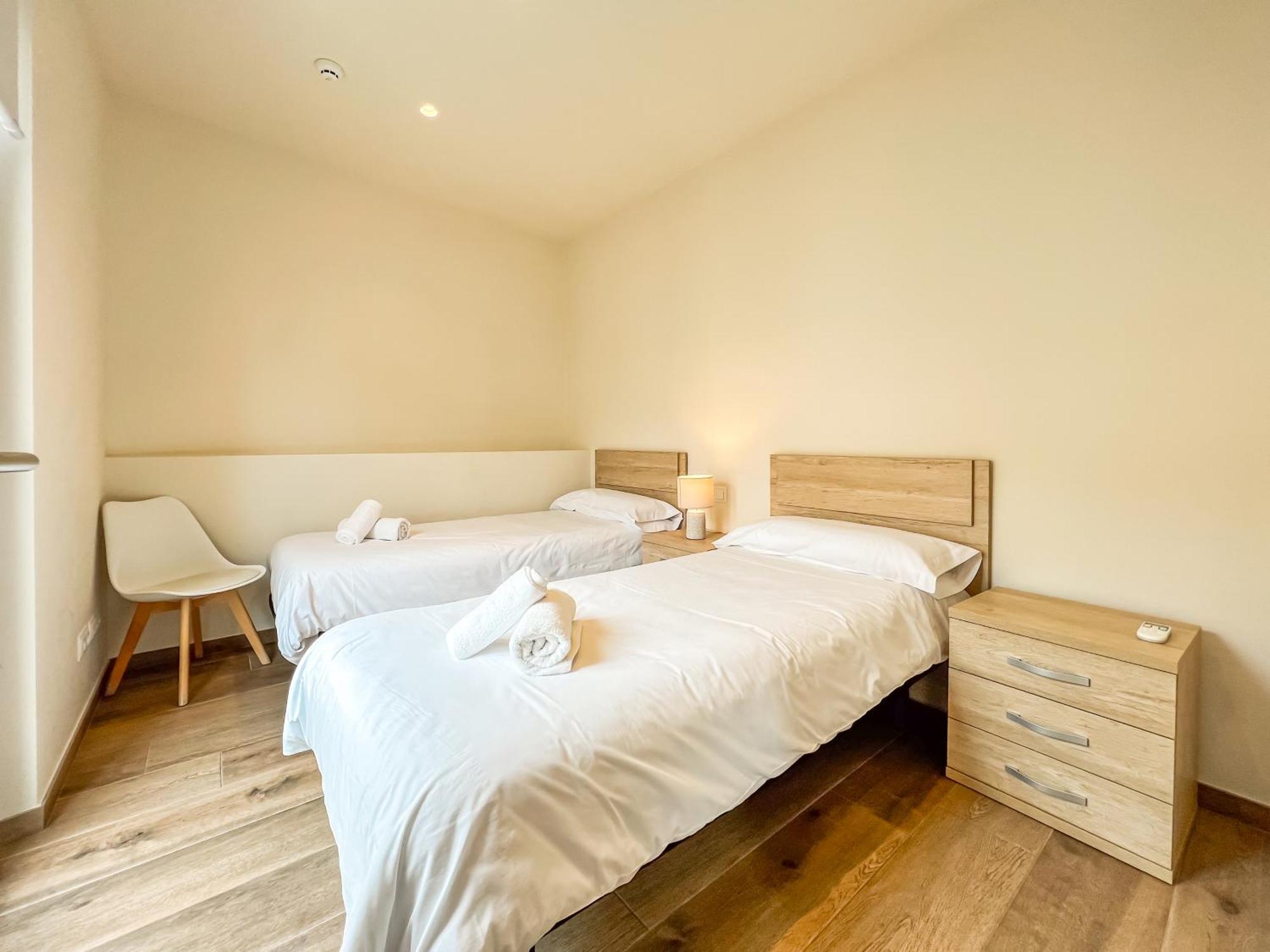 Can Cintet 1 Apartamento En La Plaza De Besalú Dış mekan fotoğraf